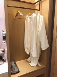 -香港倾城国际·美容美体中心