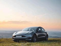 -TESLA 特斯拉(上海太古汇体验店)