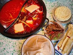 -鸿姐老火锅(疁城新天地店)