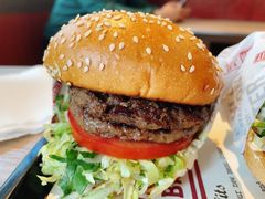 -The Habit Burger Grill 哈比特汉堡(复兴soho店)