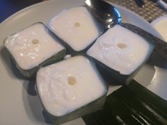 椰汁西米盏-食肆&Fourteen(武林夜市店)