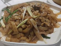 炒河粉-粤域茶餐厅