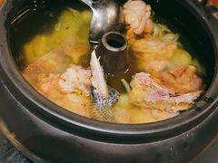 鲜百合汽锅鸡-云海肴·云南小炒·汽锅鸡(天津国金汇店)