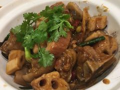 猪蹄莲藕煲-德胜轩正宗顺德菜(宝安沙井会展中心店)