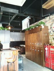 -PE SALON