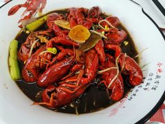 -小鳌陪你小排档·四季小龙虾·田鸡·宵夜(中央第五街店)