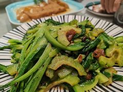 豆豉鲮鱼炒凉瓜油麦菜-嘉缤苑