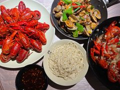 凉面-巴厘龙虾·榜首油焖大虾(洞庭·艺术洋房店)