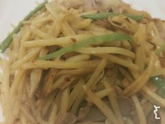 -一两饭川味素食餐厅