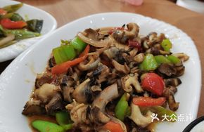 Stir-Fried Snail Meat