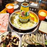 美味的铜锅涮肉