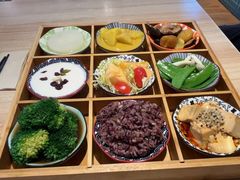-轻蔬不用等·素食(江苏路店)