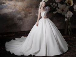 -纯色时光婚纱艺术馆WHITE