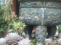 -老鼎万春卤菜(五代传承创始老店)