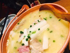 -云海肴·汽锅鸡·云南菜(天山百盛优客店)