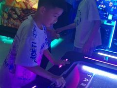 -星悦蓝海欢乐园(石路天虹店)