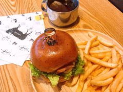 -龙治汉堡(中华城店)