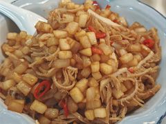 酸萝卜牛百叶-鲁哥饭店(富兴店)