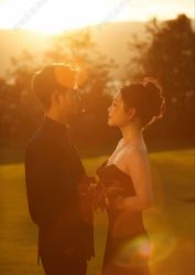 -乐派诗婚纱摄影