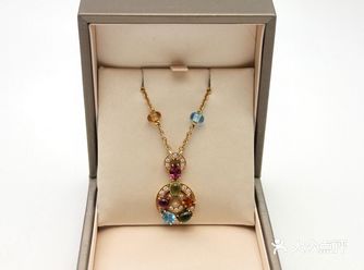 今天进到店的 宝格丽 ASTRALE系列彩宝项链 