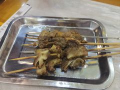 -三个大叔烤羊肉串·歌手驻唱·碳烤鲜肉(西三旗店)