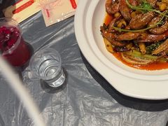 -肥肥虾庄·金牌油焖大虾(杨园滨江时代walk店)