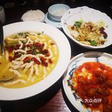 假期来宁春城吃饭的人真是人山人海哦，好不容易找到了一