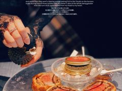 -弦月窗LUNETTE BY AMANDA(复兴路店)