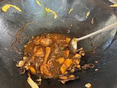 -粘豆包柴火铁锅炖