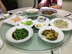 -梅龙镇酒家(南京西路总店)