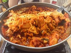 -亲昵春川鸡排(韩国美食街店)