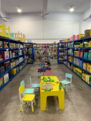 -逝水玩具折扣店