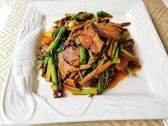 茶树菇炒腊肉-汉水缘鲜鱼庄(黄雁村店)