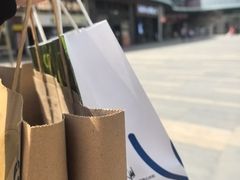 -瑞幸咖啡(维佳佰港大酒店店)