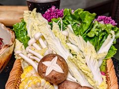 -得意咚瓜·顺德鱼生·冬瓜火锅(深圳首店)