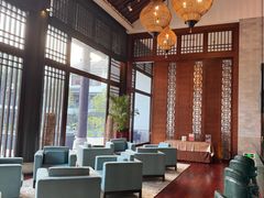 -梁鸿湿地丽笙度假酒店大堂吧