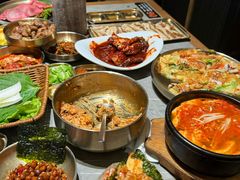 -草家酱蟹炭火烤肉店(珲春南路一店)