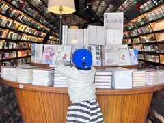 -钟书阁(珍园店)