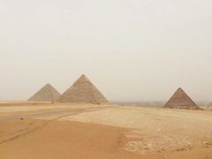-吉萨金字塔群