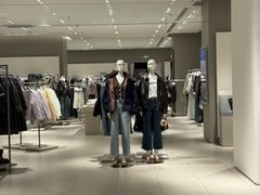 -URBAN REVIVO(西安Momopark店)