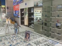 -诺柯视眼镜-蔡司依视路官方工厂店(淞南一店)