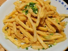 咸蛋黄茄子-吃饭皇帝大·土家民族菜(武陵源店)