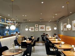 -POKEE VIA&Brunch·维娅(重庆来福士店)