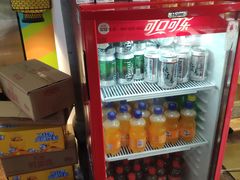 -运气牛自助酱大骨火锅(南京东路店)