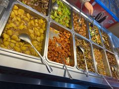 -食里香自助快餐(香槟小镇店)