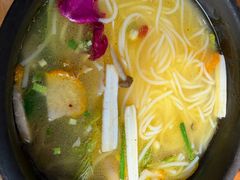 -桥香园过桥米线(国贸店)