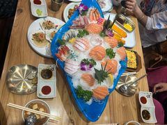 -青瓦餐厅·生鱼片·韩园烤肉(西塔店)