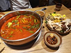 -黔诚酸汤牛肉(甲秀楼店)