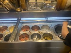 -成都你六姐·牛肉冒菜(城市集市合生汇店)