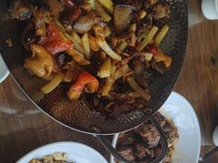 -老唐三下锅 ·张家界地标美食(溪布街店)